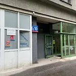 Grzybowska شقة